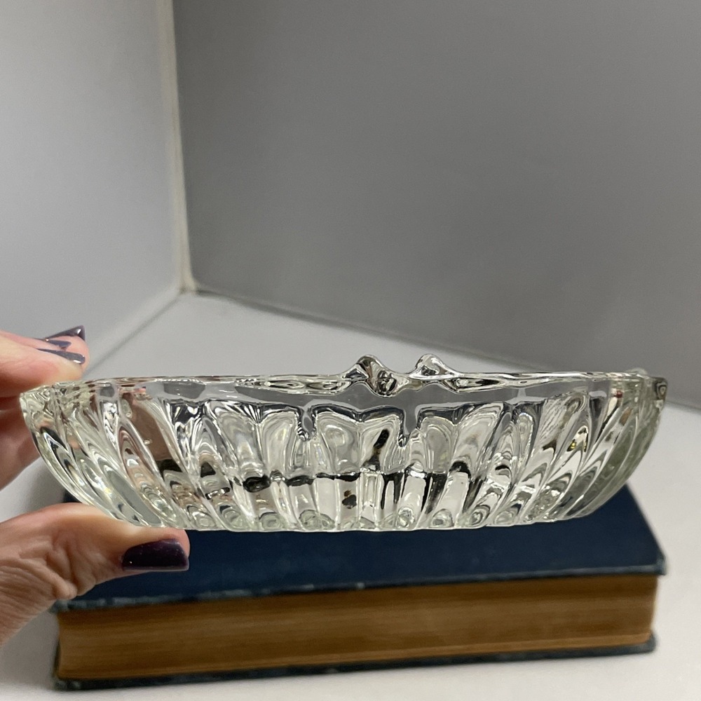 Vintage Cigar Ashtray By‎ Pasari Indonesia 5.5" Pressed Glass Clear - Picture 7 of 9
